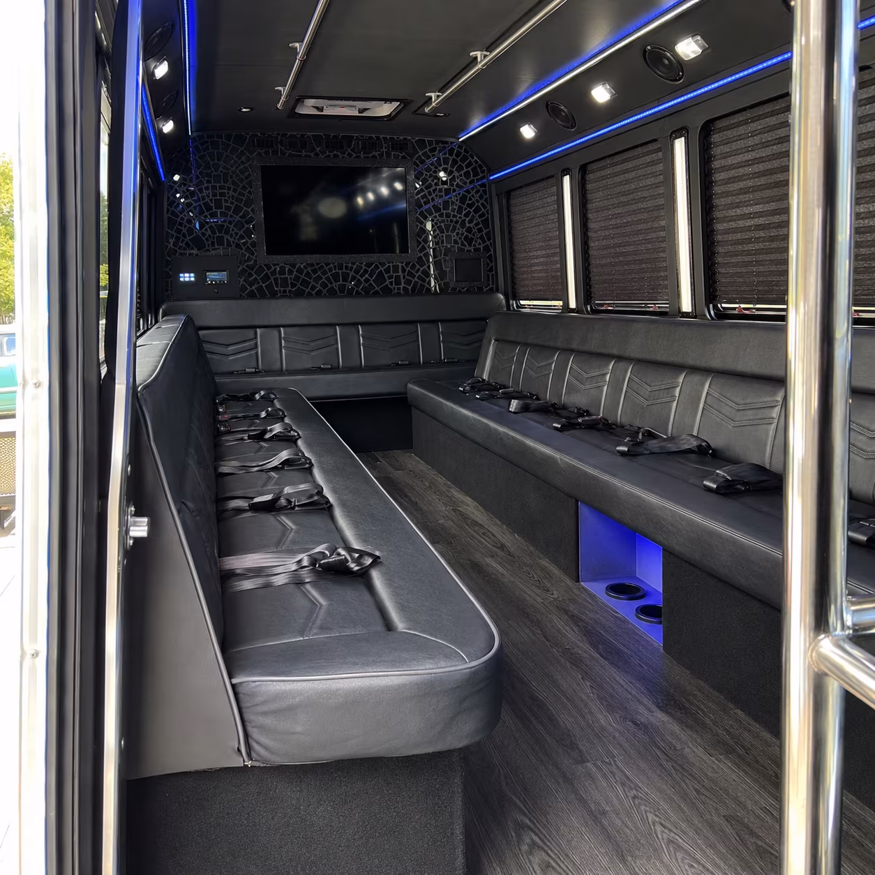 quincea 241 era sweet 16 party bus rental